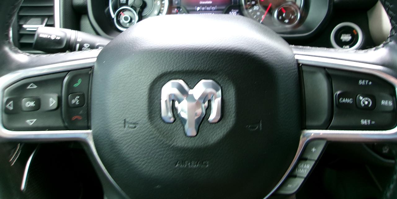 RAM 1500 Laramie Crew Cab SWB 4WD 2019