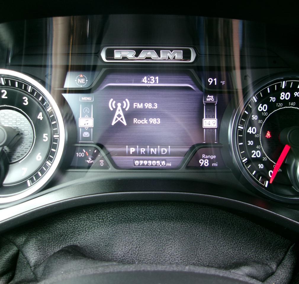 RAM 1500 Laramie Crew Cab SWB 4WD 2019