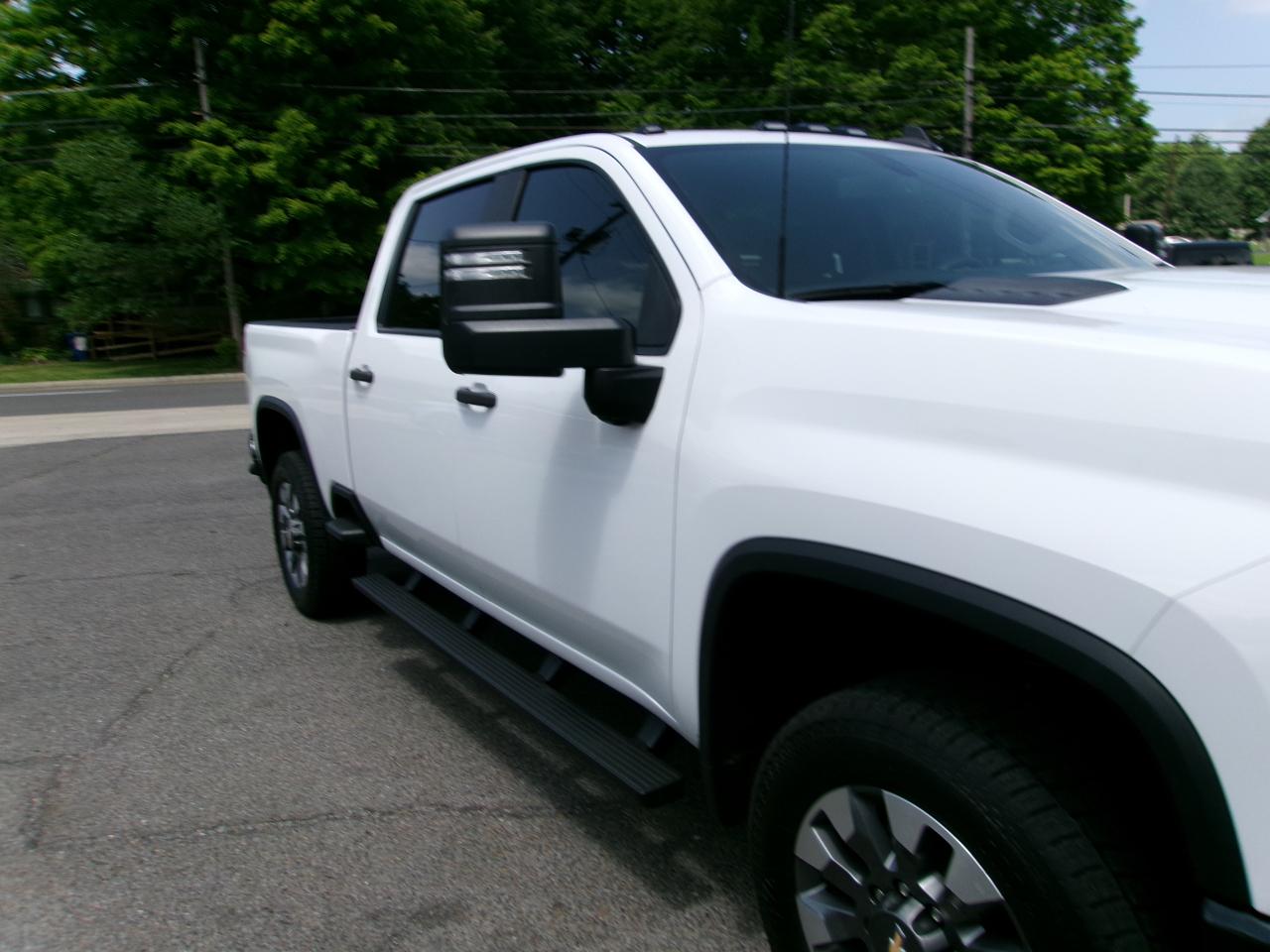 Chevrolet Silverado 2500HD Custom Crew Cab Short Box 2WD 2021