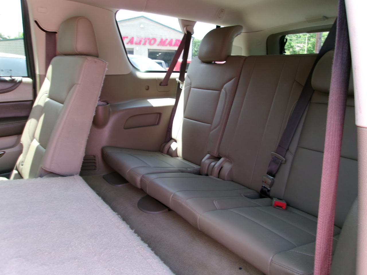 Chevrolet Suburban LT 4WD 2017
