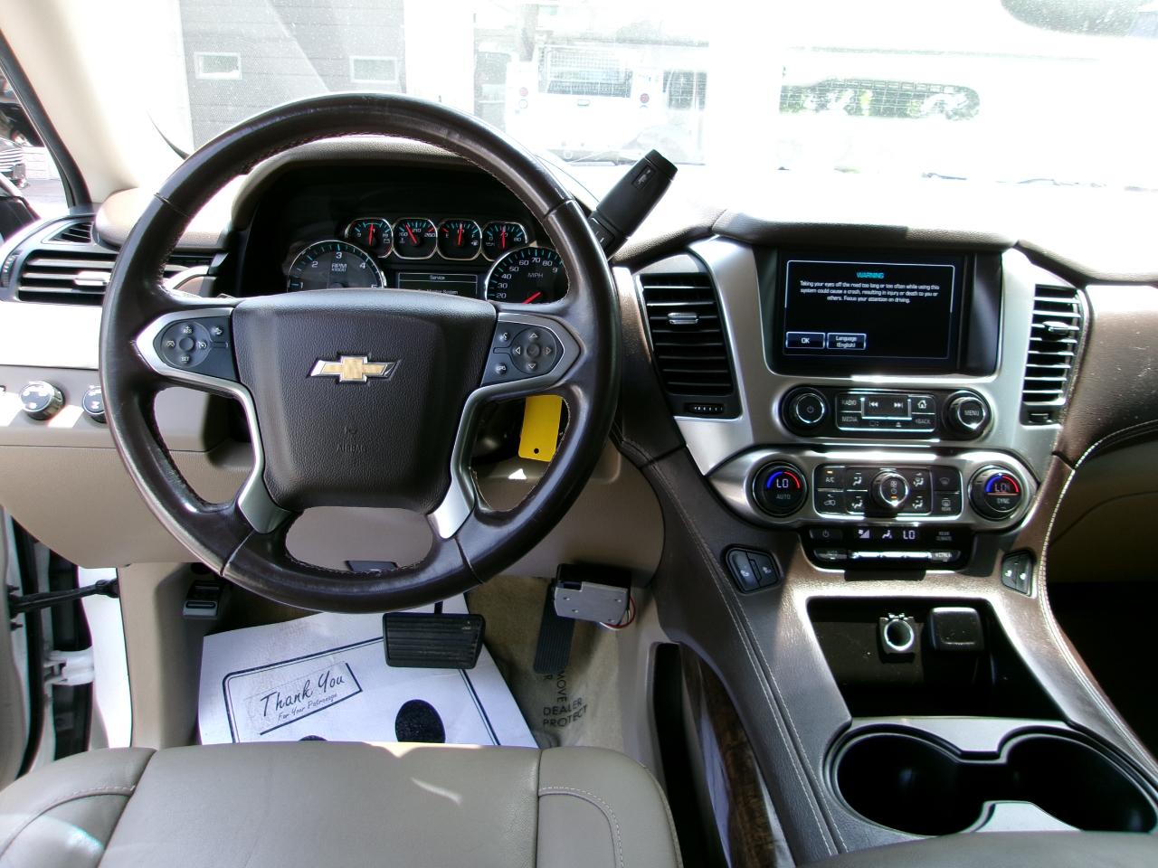 Chevrolet Suburban LT 4WD 2017