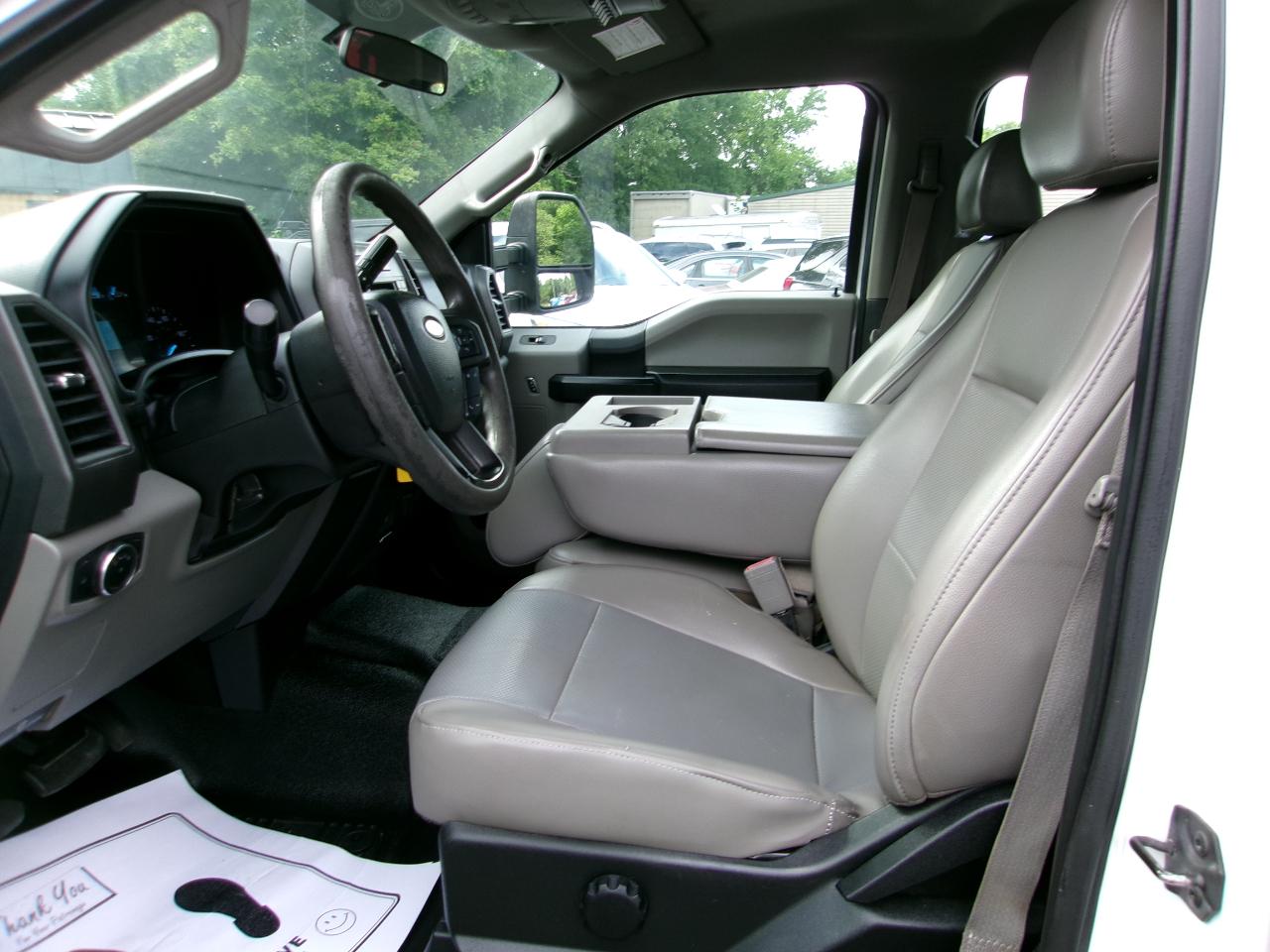 Ford F-350 SD XL Crew Cab Long Bed DRW 2WD 2018