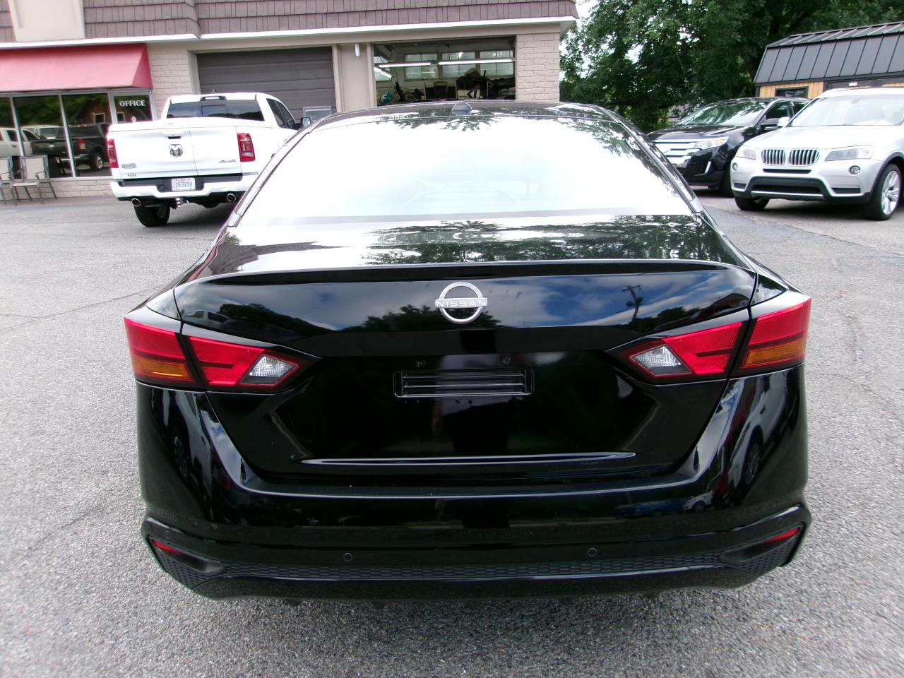 Nissan Altima 2.5 SV 2023
