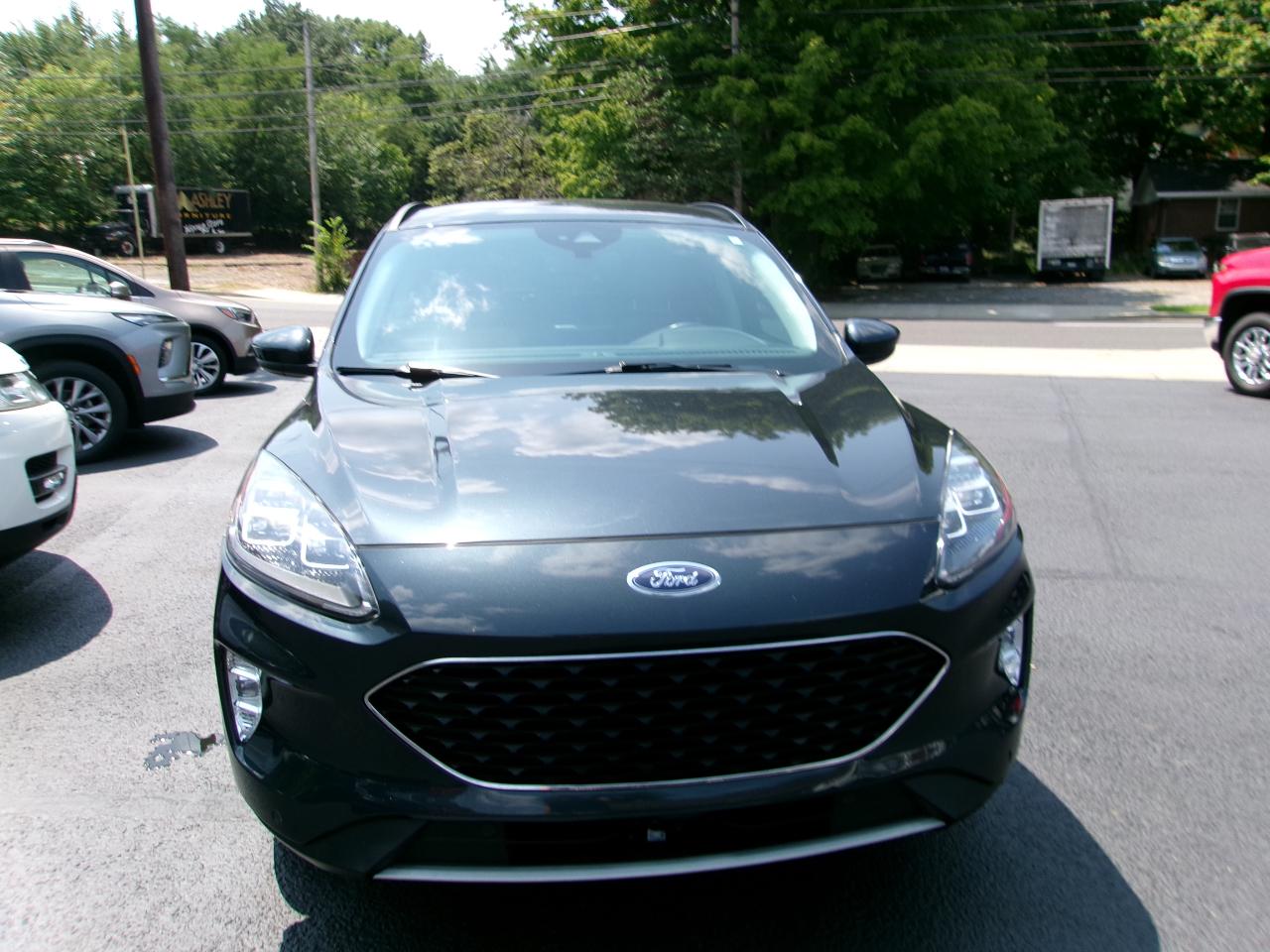 Ford Escape Titanium 4WD 2022