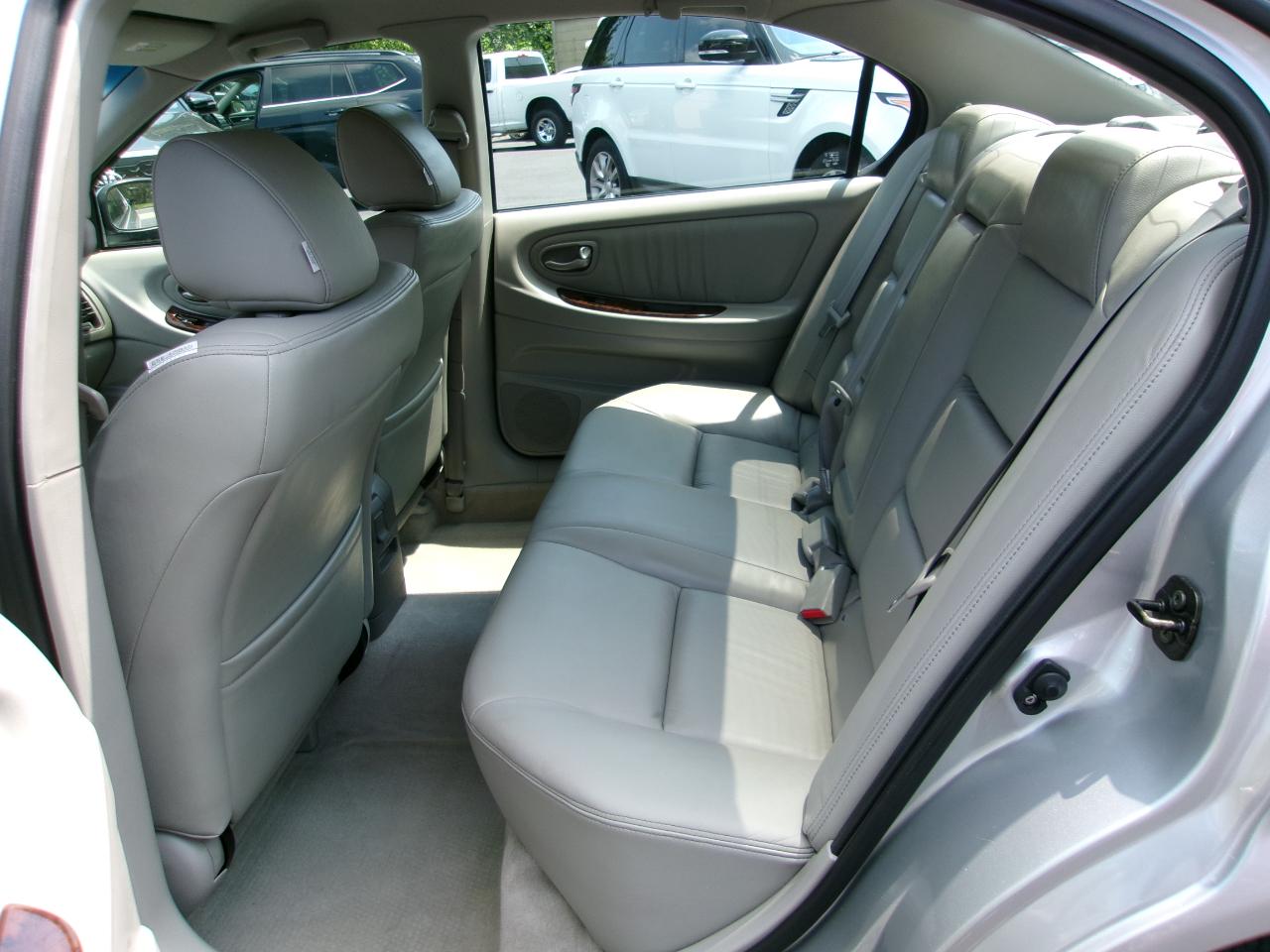 Nissan Maxima GLE 2003