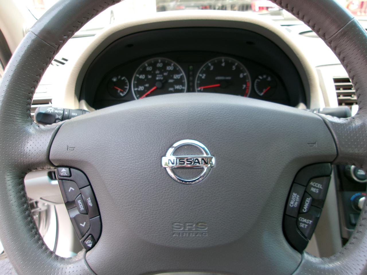 Nissan Maxima GLE 2003