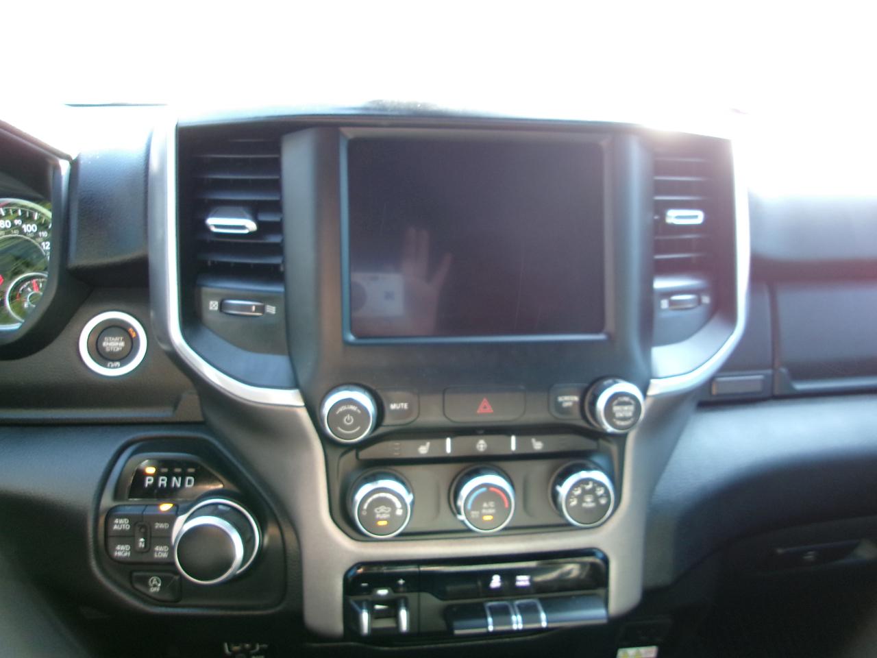 RAM 1500 Big Horn Crew Cab SWB 4WD 2023