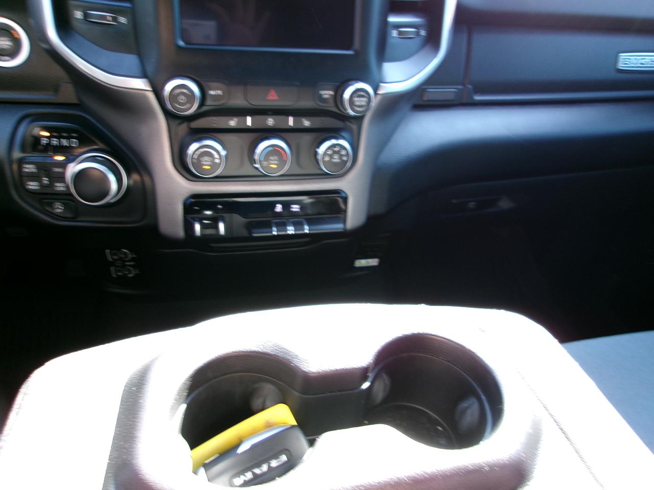 RAM 1500 Big Horn Crew Cab SWB 4WD 2023