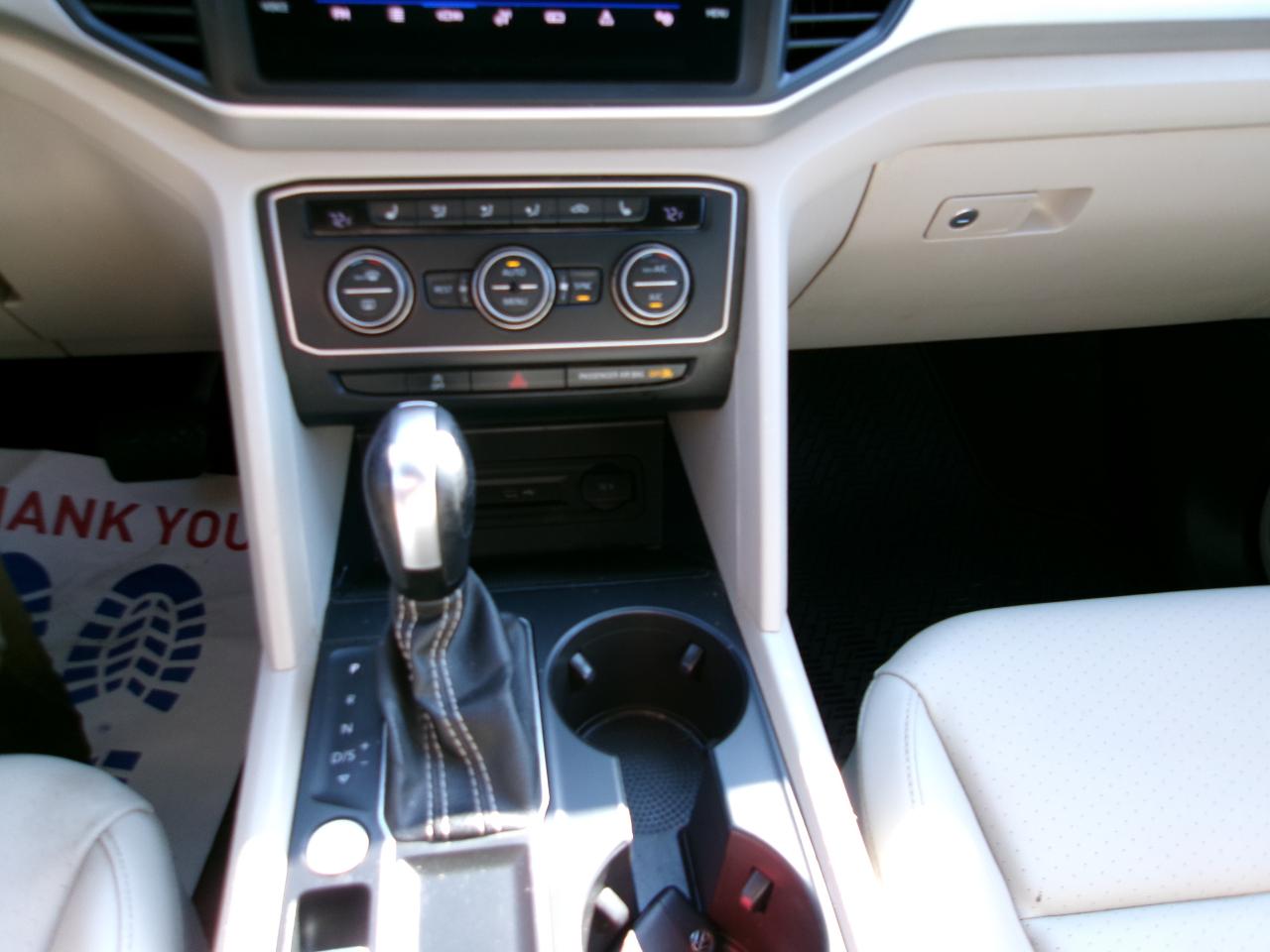 Volkswagen Atlas SE w/Technology 2021