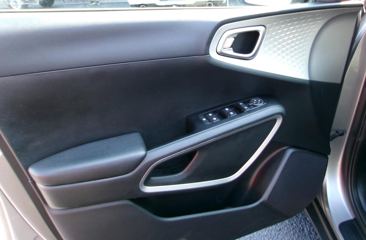 Kia Soul LX CVT 2022