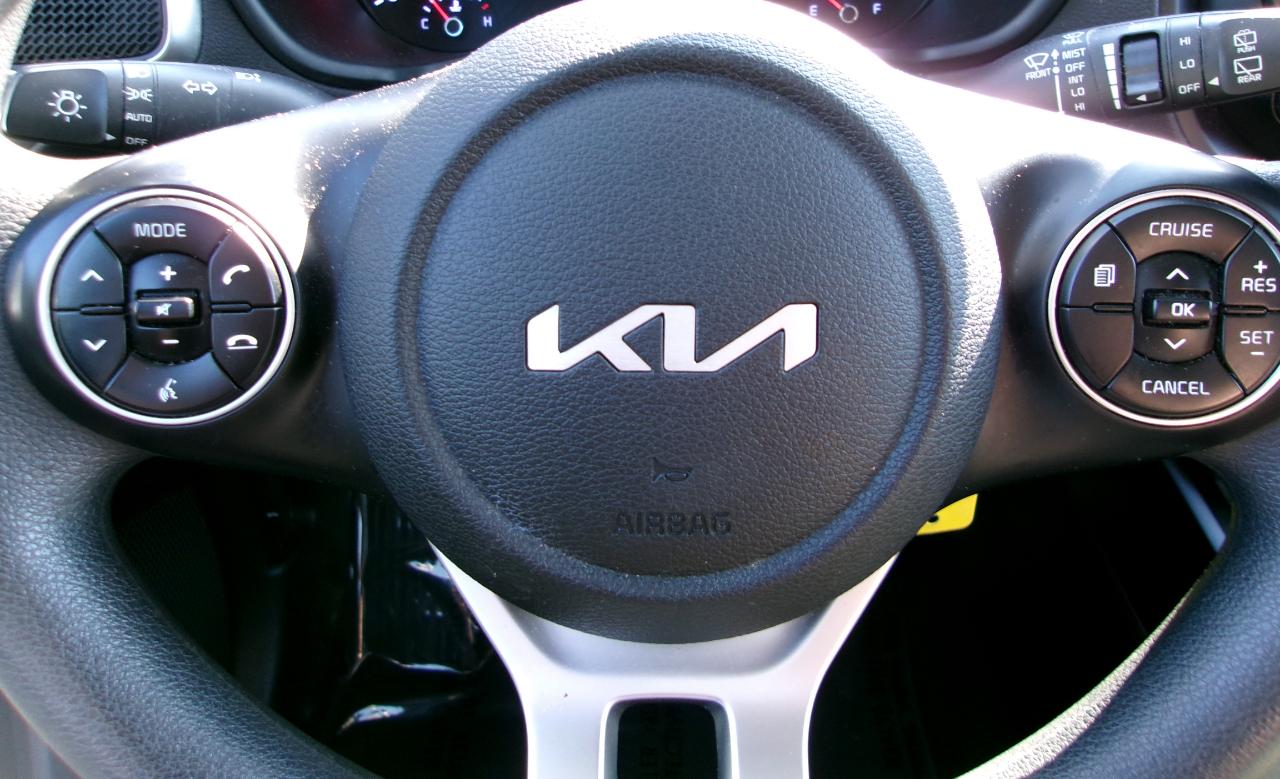 Kia Soul LX CVT 2022