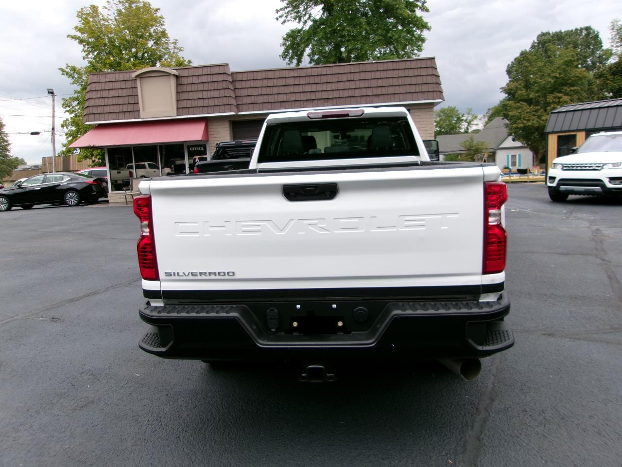 Chevrolet Silverado 2500HD Work Truck Crew Cab Long Box 4WD 2023
