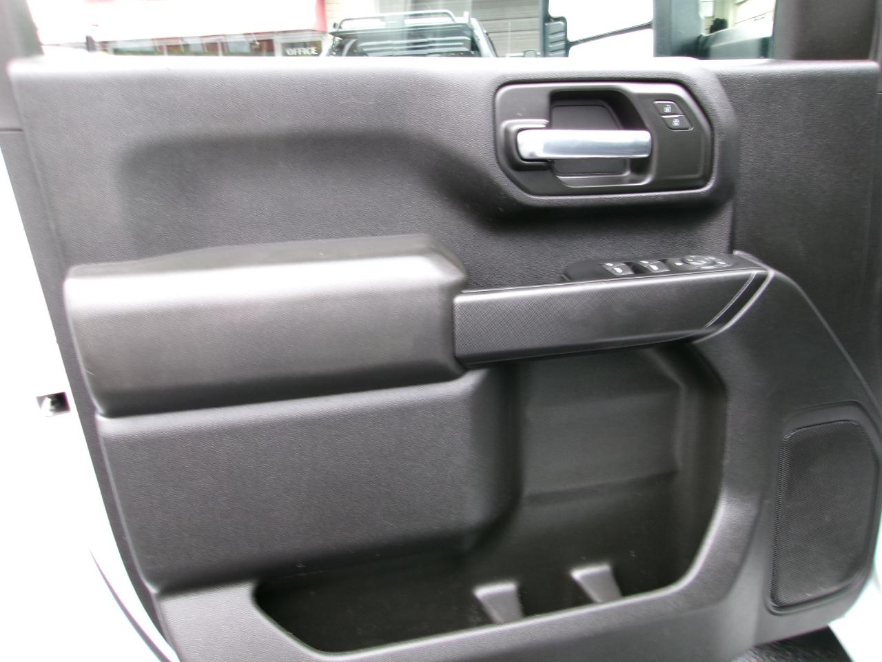 Chevrolet Silverado 2500HD Work Truck Crew Cab Long Box 4WD 2023