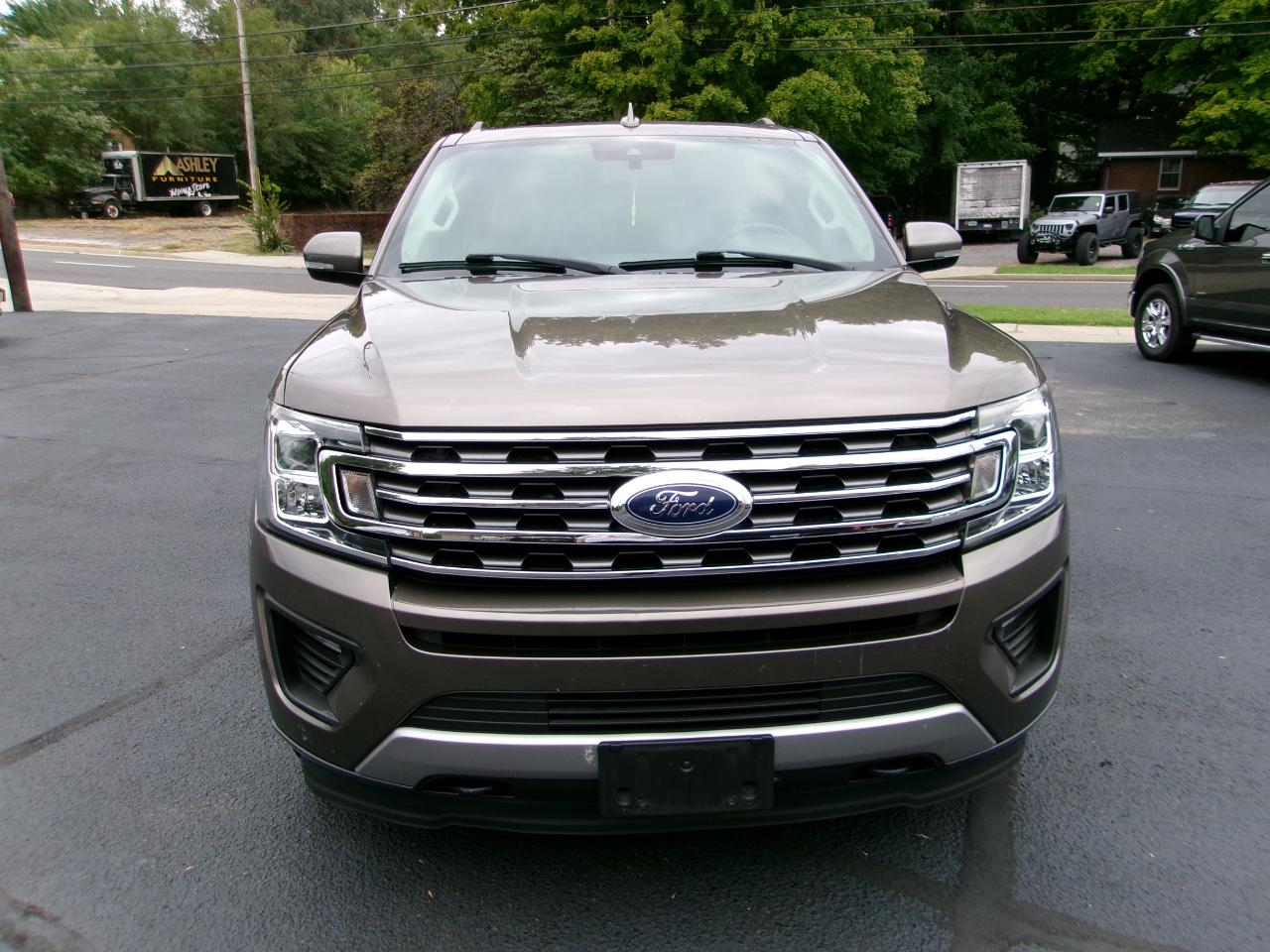Ford Expedition XLT 4WD 2018