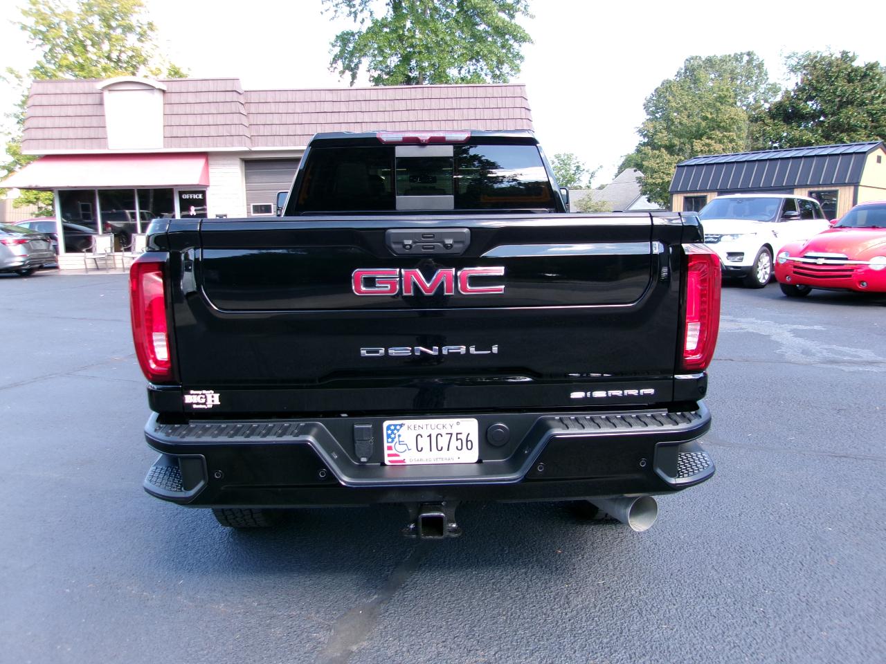 GMC Sierra 2500HD Denali Crew Cab 4WD SB 2022