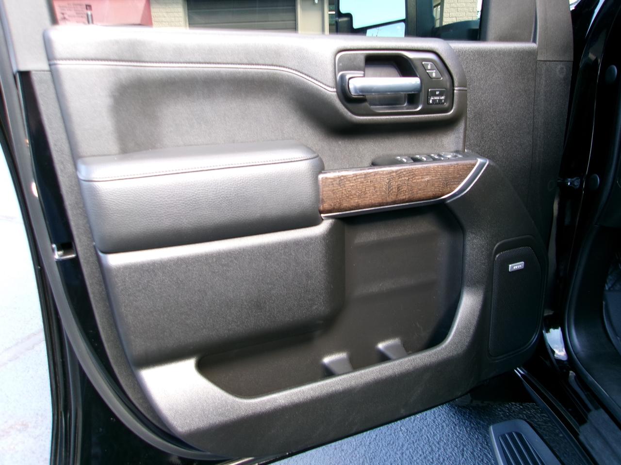 GMC Sierra 2500HD Denali Crew Cab 4WD SB 2022