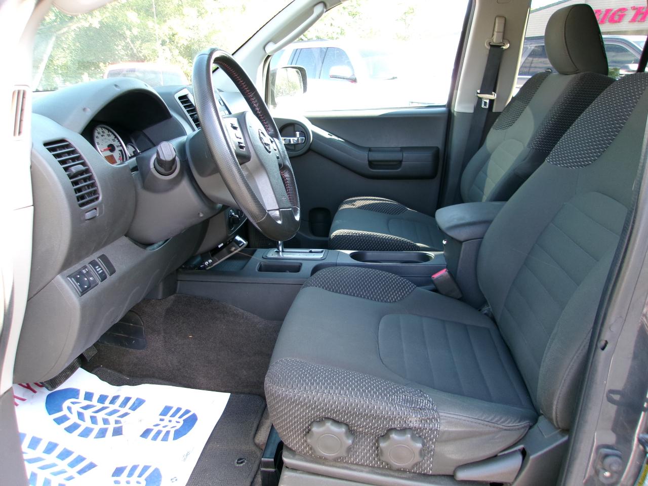 Nissan Xterra X 4WD 2012
