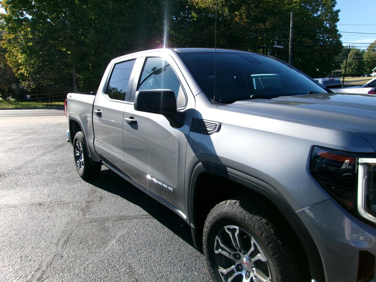 GMC Sierra 1500 Pro Crew Cab Short Box 4WD 2023