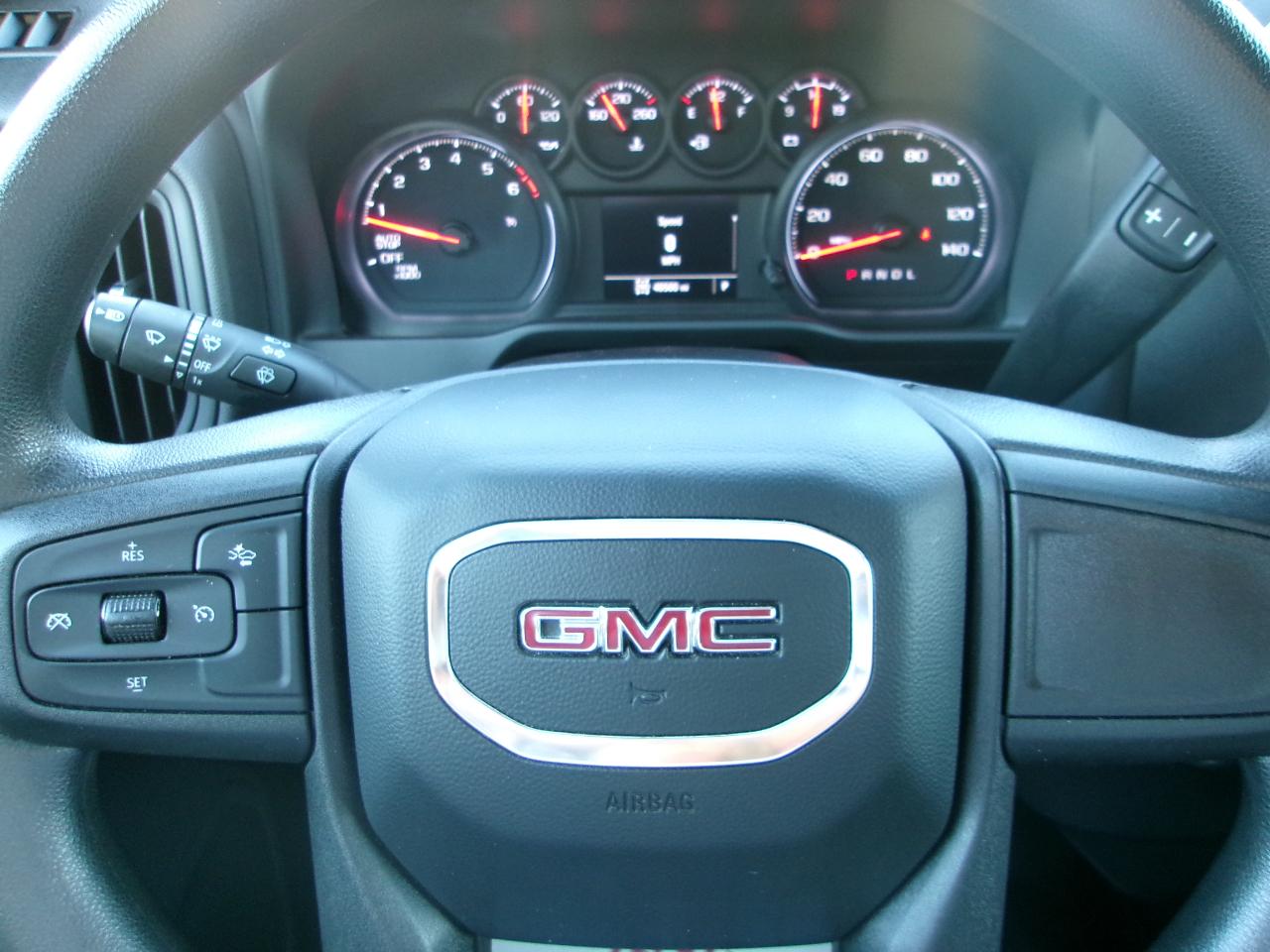 GMC Sierra 1500 Pro Crew Cab Short Box 4WD 2023