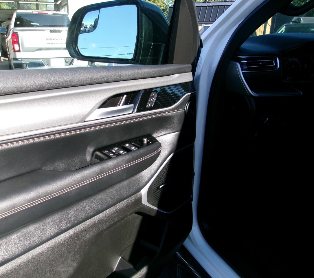 Jeep Wagoneer L Series II 4WD 2025