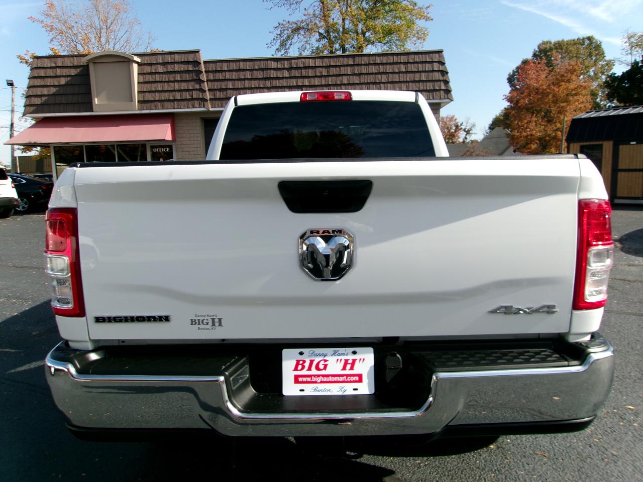 RAM 2500 Tradesman Crew Cab SWB 4WD 2024
