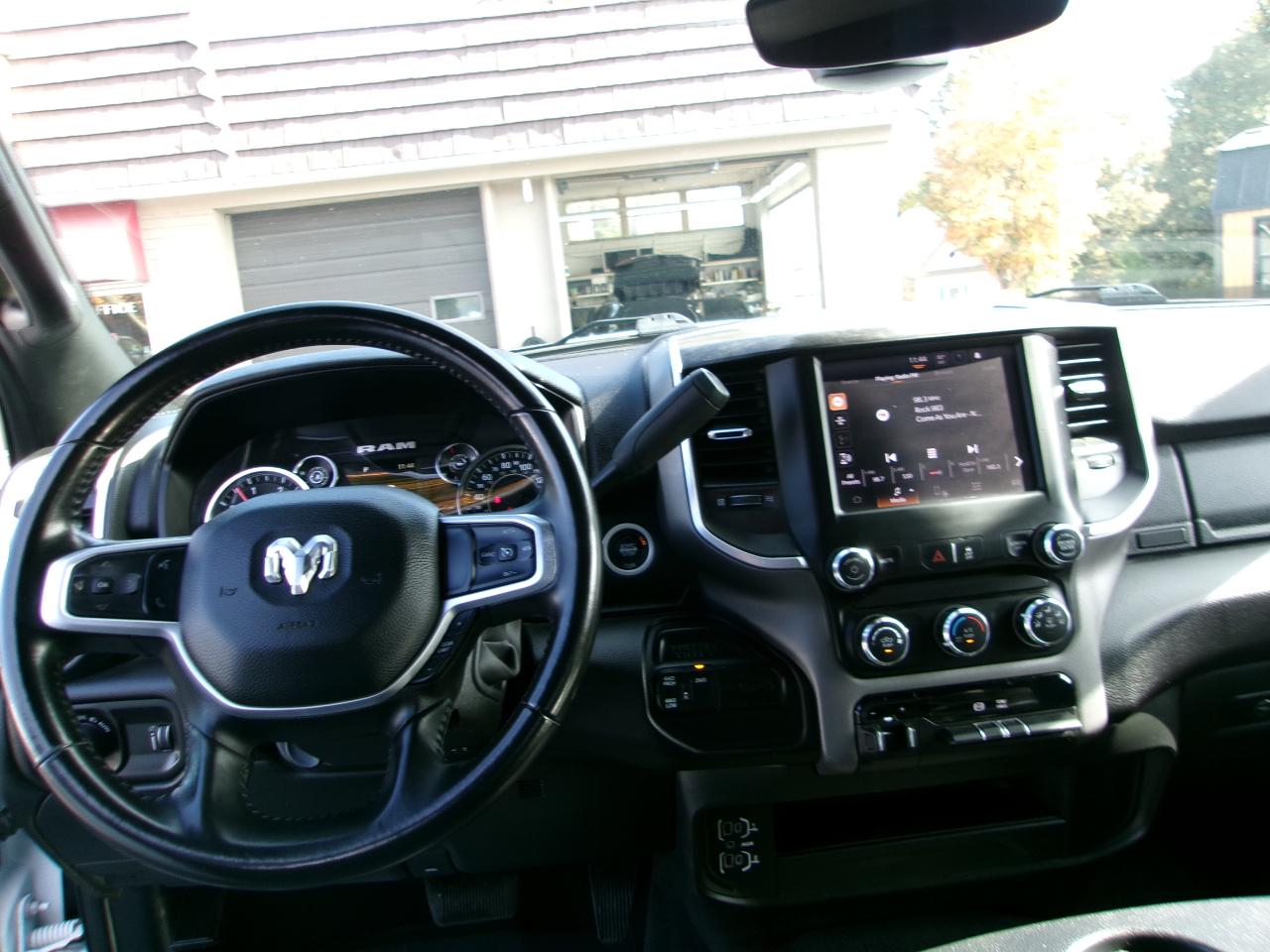 RAM 2500 Tradesman Crew Cab SWB 4WD 2024