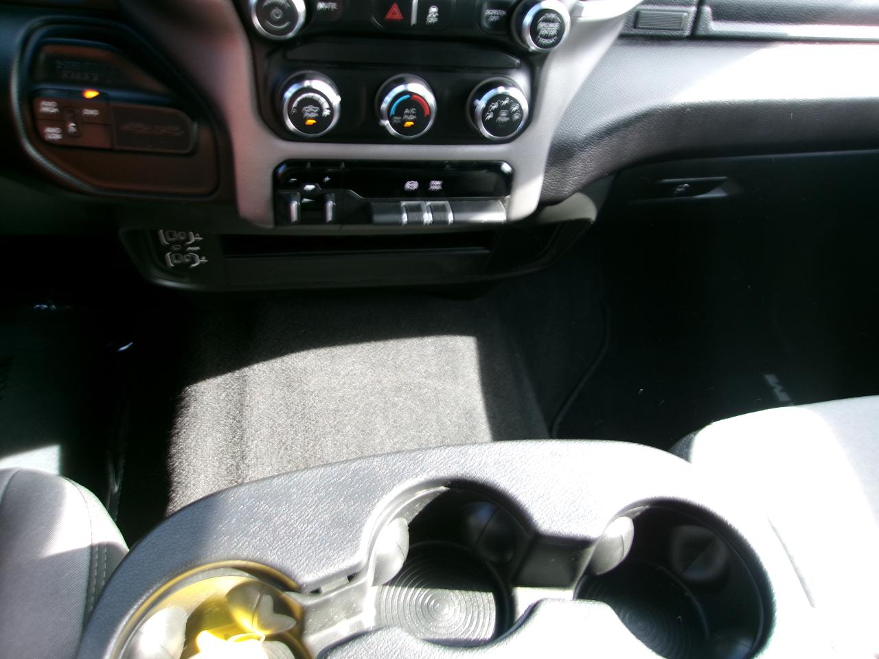 RAM 2500 Tradesman Crew Cab SWB 4WD 2024