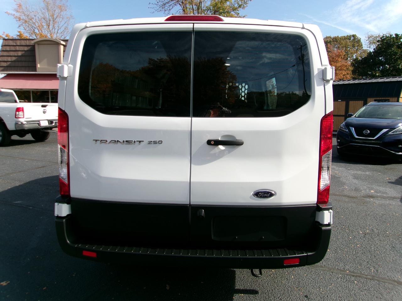 Ford Transit 250 Van 2025