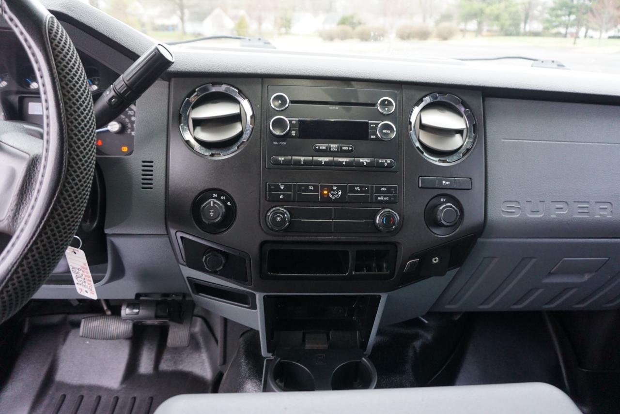 Ford F-250 SD XLT Crew Cab Short Bed 4WD 2013