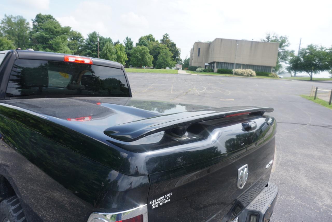 Dodge Ram 1500 SLT  2013