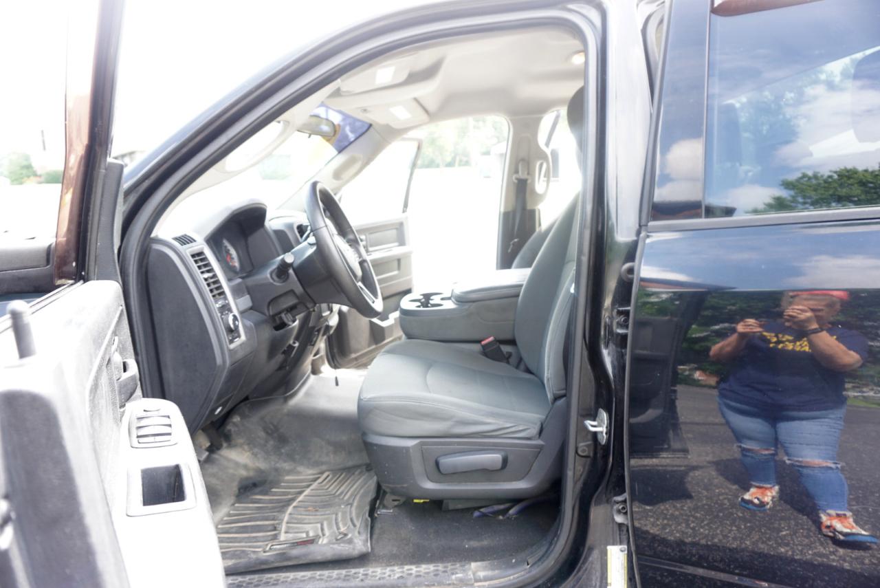 Dodge Ram 1500 SLT  2013