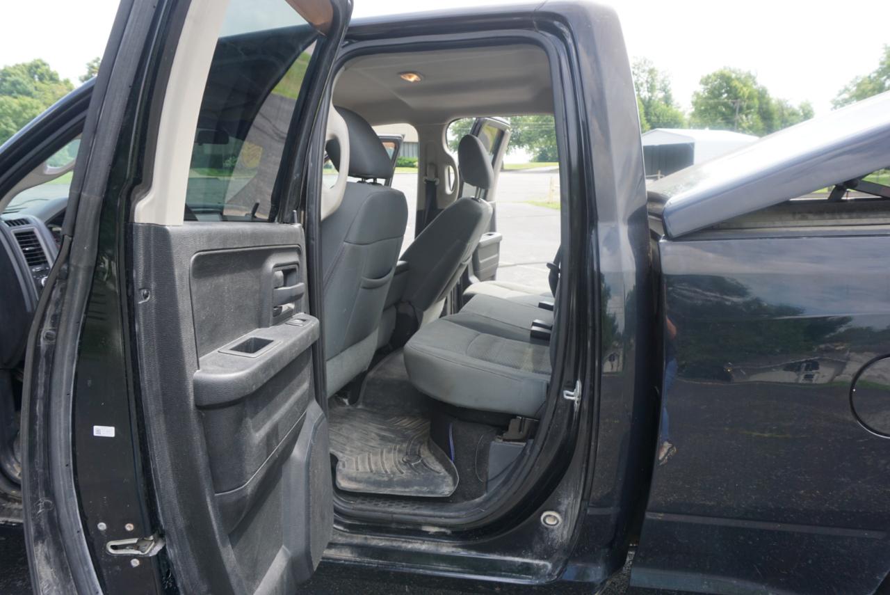 Dodge Ram 1500 SLT  2013