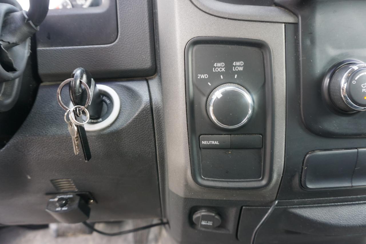 Dodge Ram 1500 SLT  2013