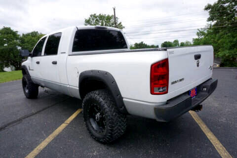 Dodge Ram 3500 SLT Mega Cab 4WD 2006 Dodge Ram 3500 SLT Mega Cab 4WD 2006
