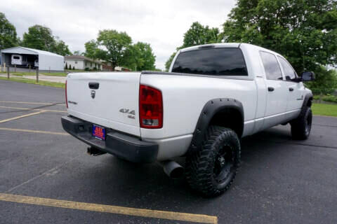 Dodge Ram 3500 SLT Mega Cab 4WD 2006 Dodge Ram 3500 SLT Mega Cab 4WD 2006