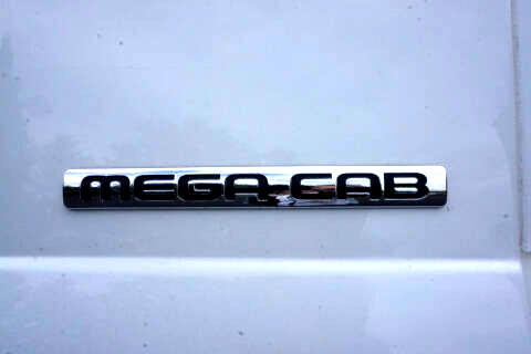 Dodge Ram 3500 SLT Mega Cab 4WD 2006 Dodge Ram 3500 SLT Mega Cab 4WD 2006