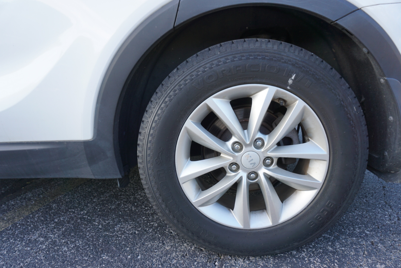Kia Sorento LX 2WD 2018 Kia Sorento LX 2WD 2018