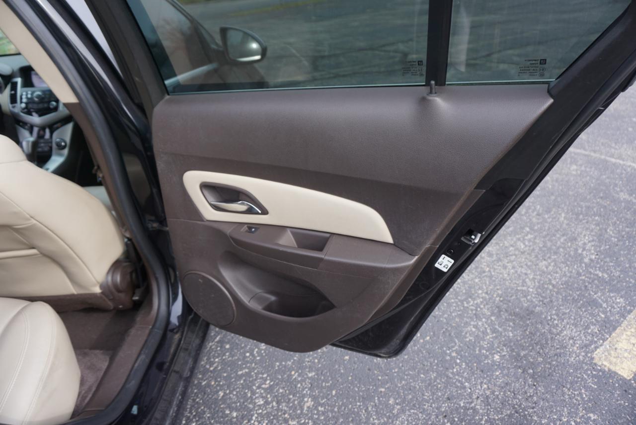 Chevrolet Cruze 2LT Auto 2015