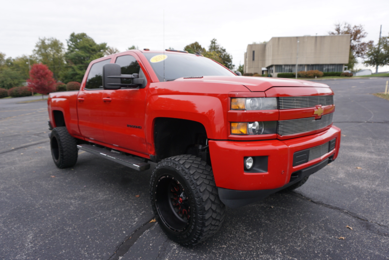 Chevrolet Silverado 2500HD LTZ Crew Cab Long Box 4WD 2015 Chevrolet Silverado 2500HD LTZ Crew Cab Long Box 4WD 2015