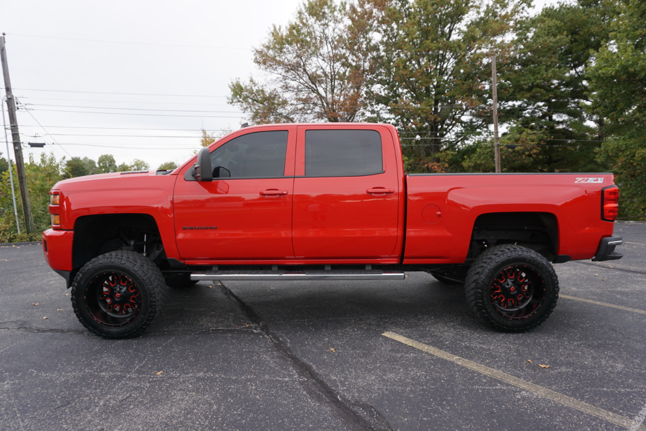 Chevrolet Silverado 2500HD LTZ Crew Cab Long Box 4WD 2015 Chevrolet Silverado 2500HD LTZ Crew Cab Long Box 4WD 2015