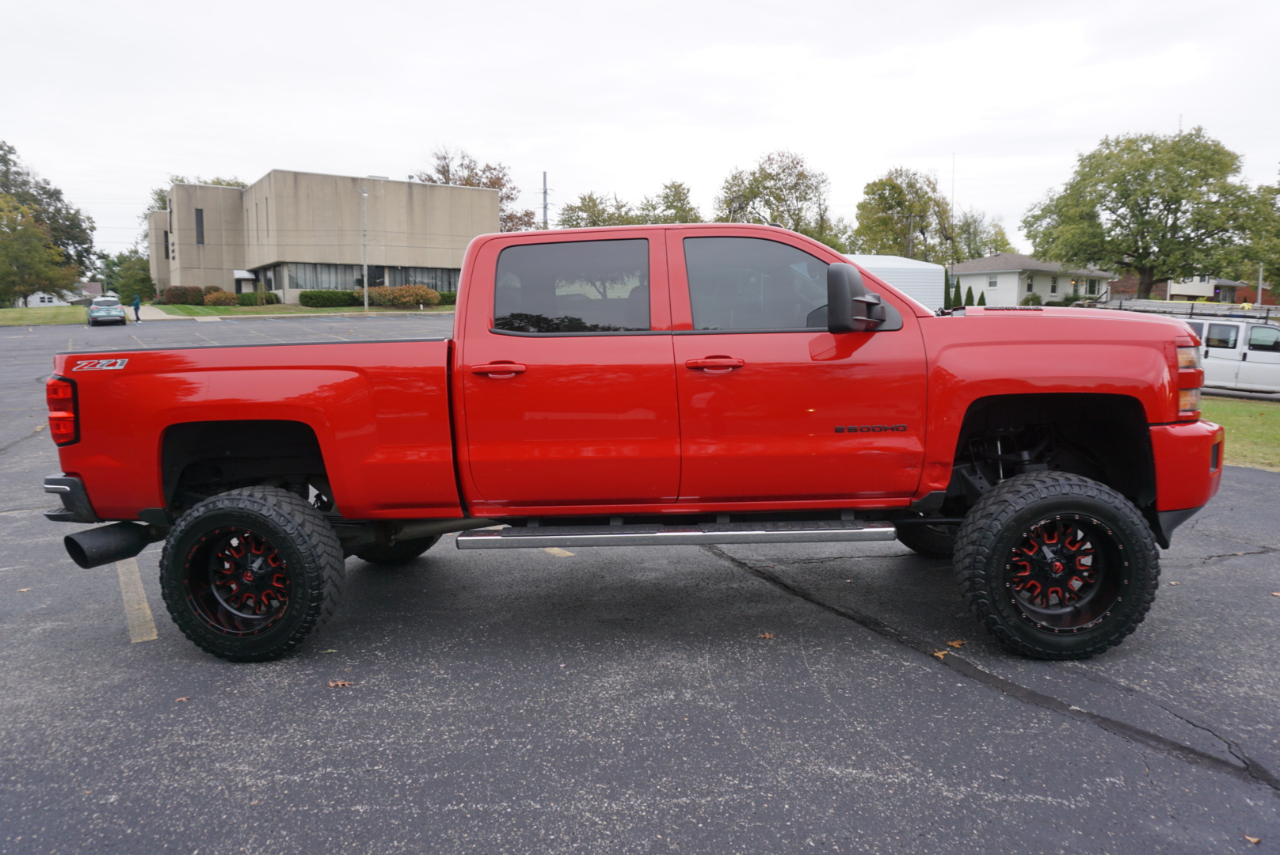 Chevrolet Silverado 2500HD LTZ Crew Cab Long Box 4WD 2015 Chevrolet Silverado 2500HD LTZ Crew Cab Long Box 4WD 2015