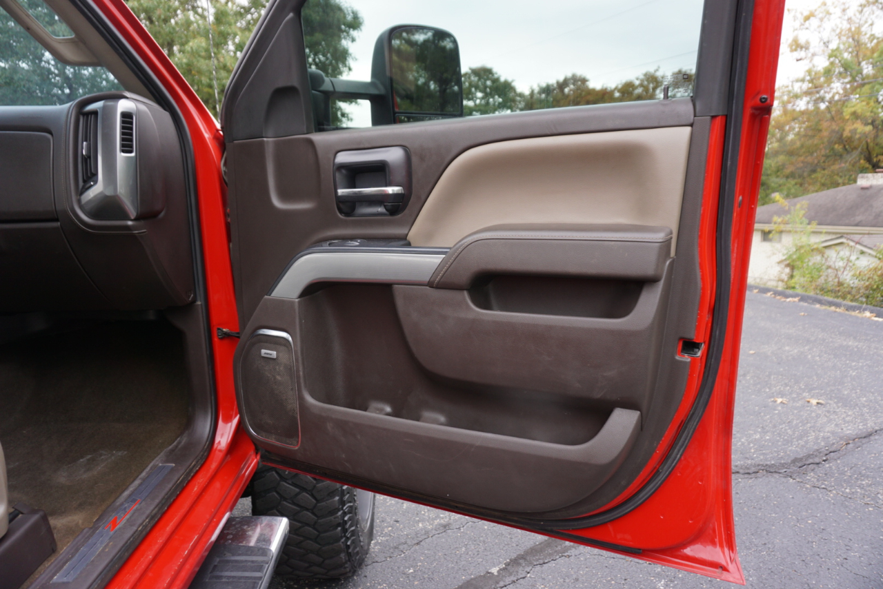 Chevrolet Silverado 2500HD LTZ Crew Cab Long Box 4WD 2015 Chevrolet Silverado 2500HD LTZ Crew Cab Long Box 4WD 2015