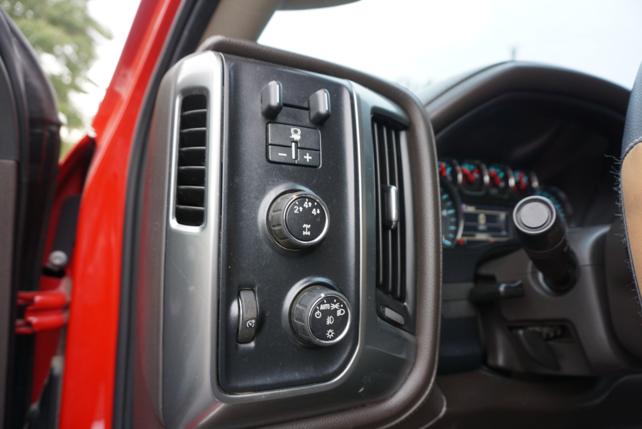Chevrolet Silverado 2500HD LTZ Crew Cab Long Box 4WD 2015 Chevrolet Silverado 2500HD LTZ Crew Cab Long Box 4WD 2015