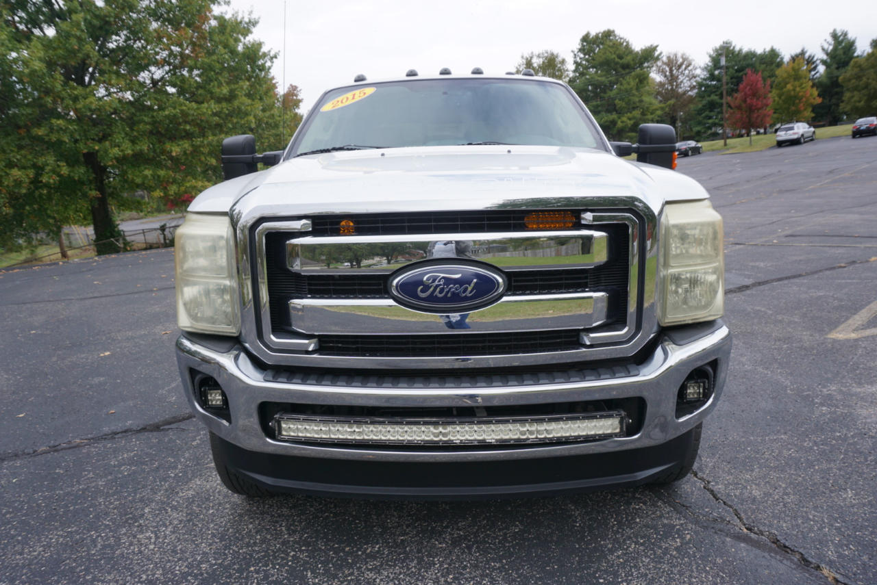 Ford F-350 SD Lariat Crew Cab 4WD 2015 Ford F-350 SD Lariat Crew Cab 4WD 2015