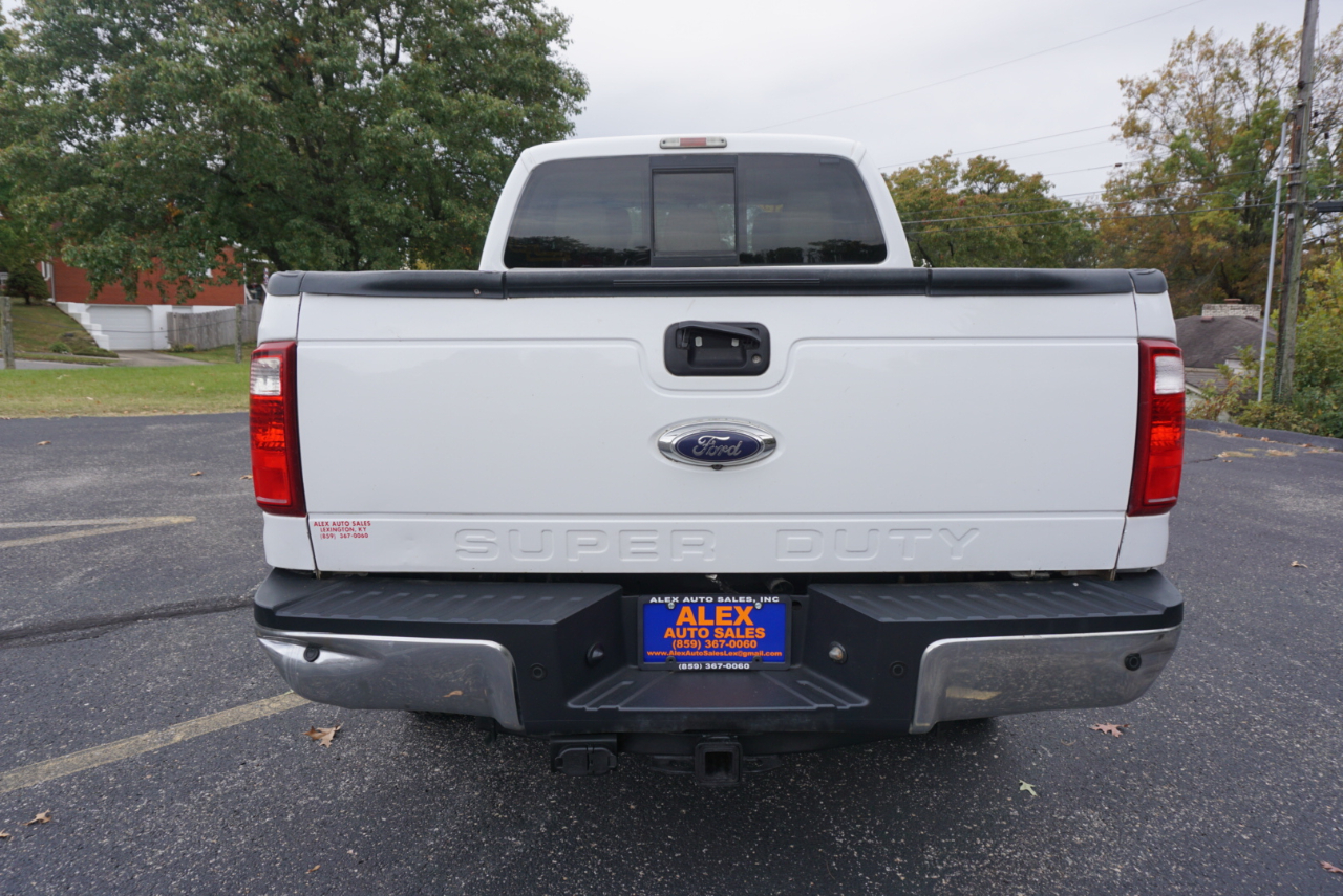 Ford F-350 SD Lariat Crew Cab 4WD 2015 Ford F-350 SD Lariat Crew Cab 4WD 2015