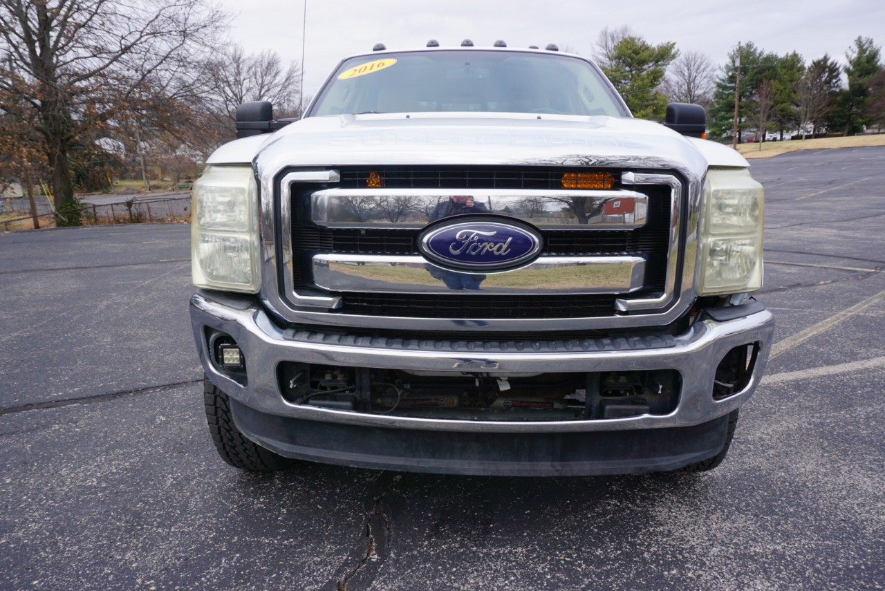Ford F-350 SD Lariat Crew Cab 4WD 2015