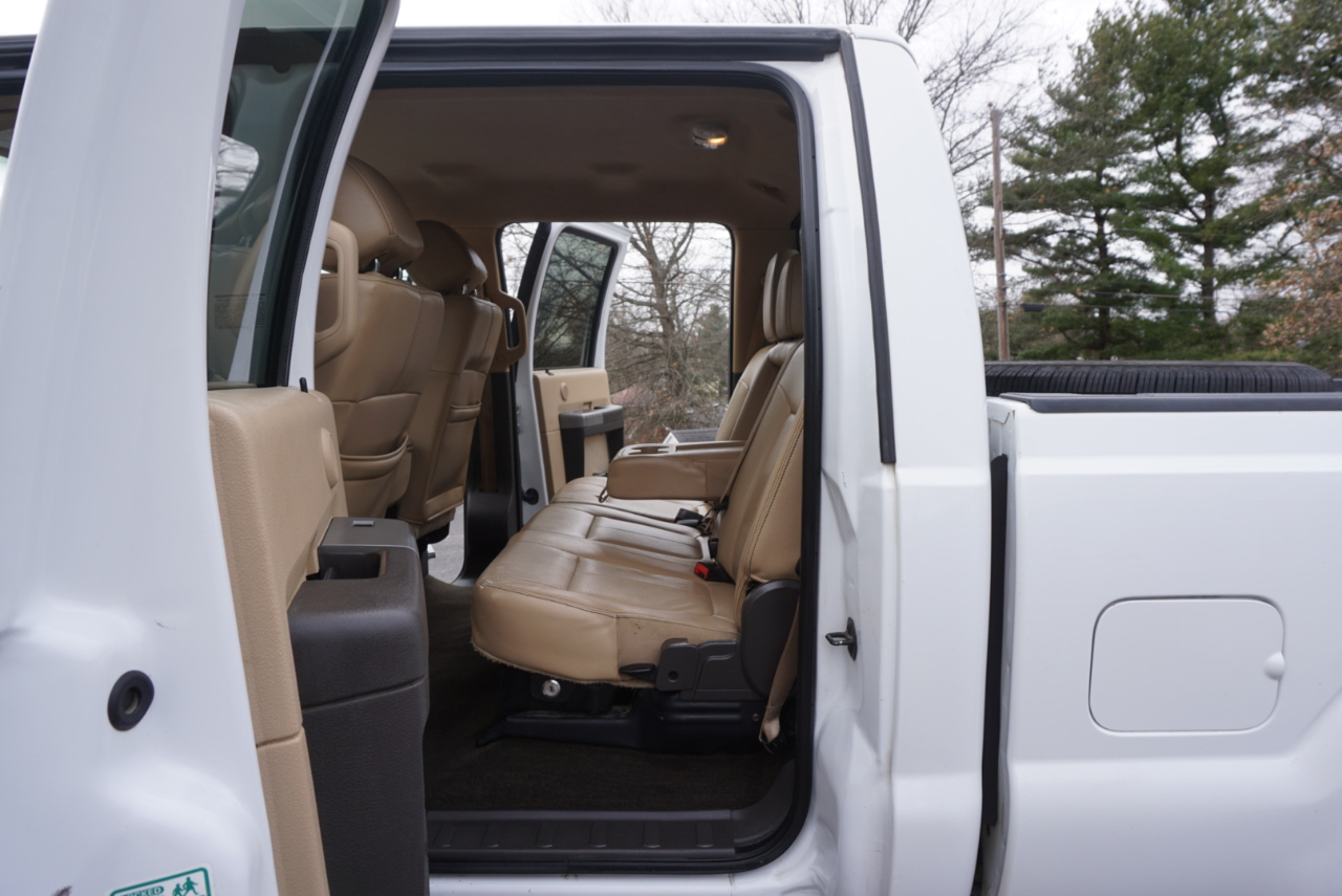 Ford F-350 SD Lariat Crew Cab 4WD 2015