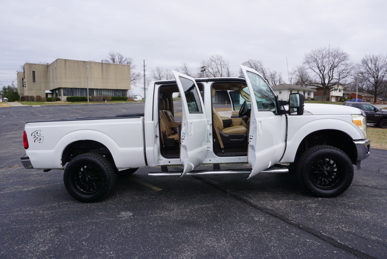 Ford F-350 SD Lariat Crew Cab 4WD 2015