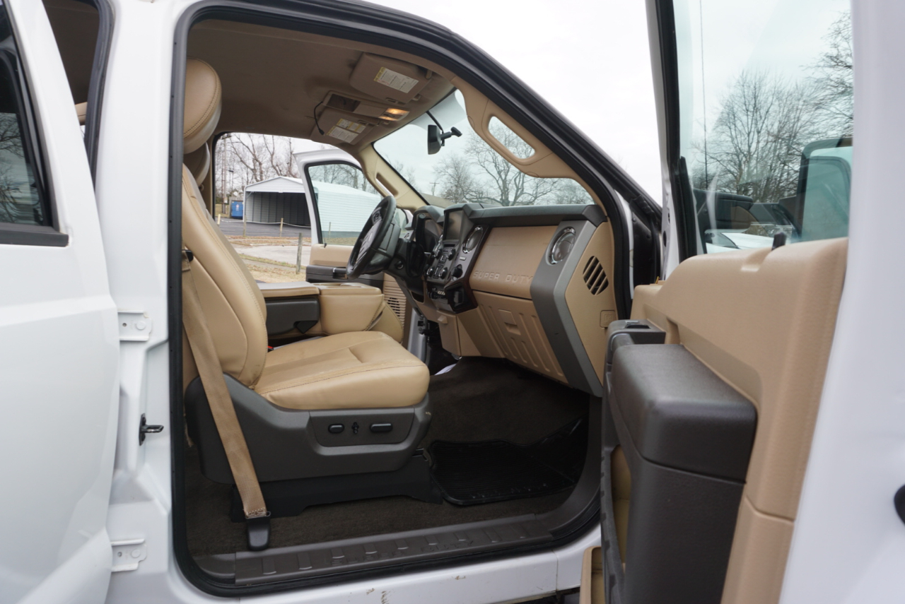 Ford F-350 SD Lariat Crew Cab 4WD 2015