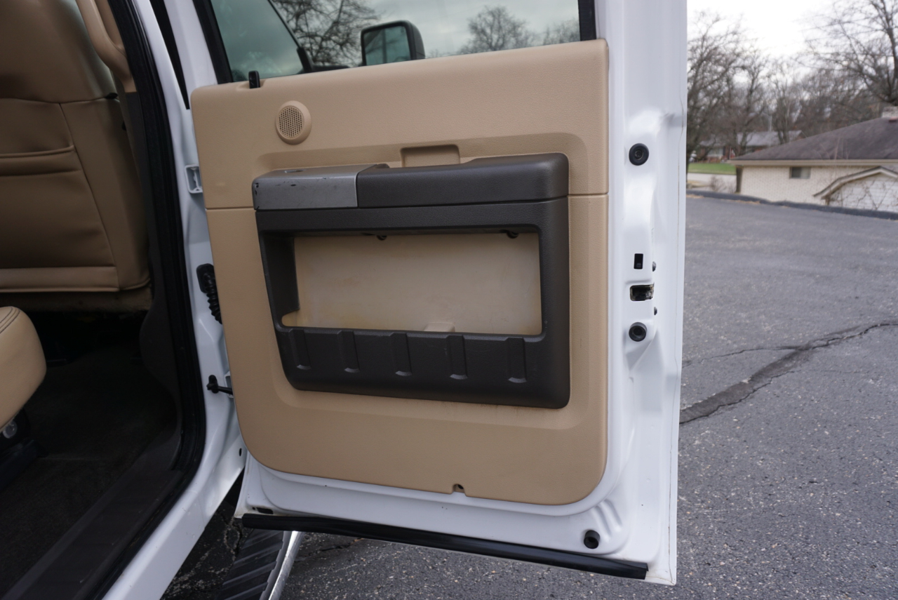 Ford F-350 SD Lariat Crew Cab 4WD 2015